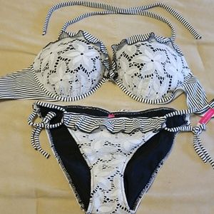 VS Bikini